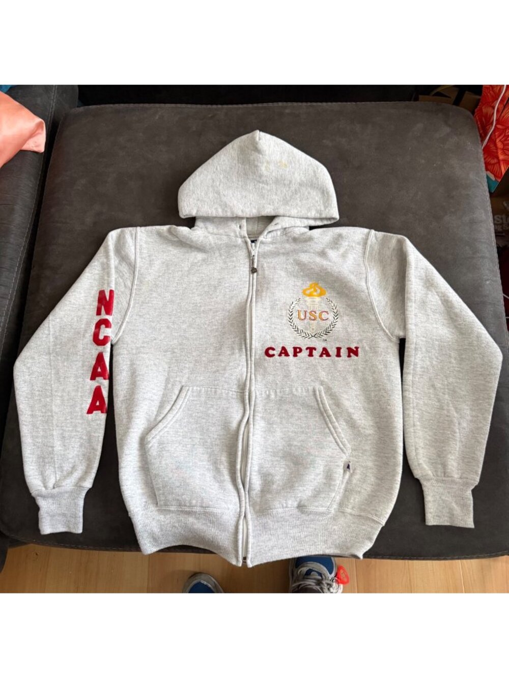 Vintage USC Fencing Epee Gray Hoodie NCAA Captain Russell Athletic M USA